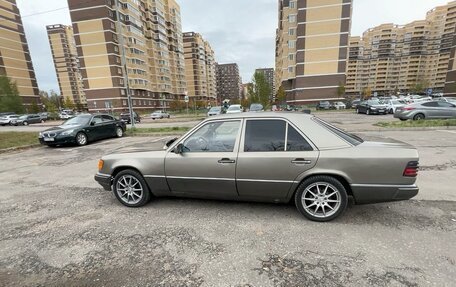 Mercedes-Benz W124, 1990 год, 499 999 рублей, 1 фотография