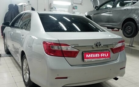 Toyota Camry, 2013 год, 1 581 000 рублей, 3 фотография