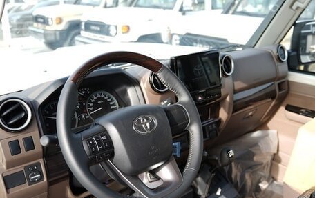 Toyota Land Cruiser 70, 2024 год, 6 785 457 рублей, 10 фотография