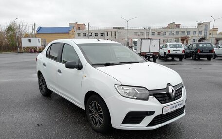 Renault Logan II, 2018 год, 626 000 рублей, 3 фотография