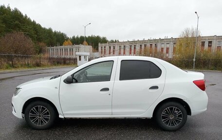 Renault Logan II, 2018 год, 626 000 рублей, 8 фотография