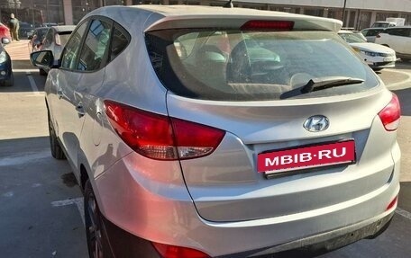 Hyundai ix35 I рестайлинг, 2015 год, 1 430 000 рублей, 2 фотография