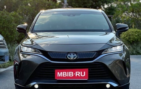 Toyota Harrier, 2021 год, 3 230 000 рублей, 2 фотография