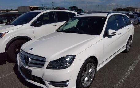 Mercedes-Benz C-Класс, 2013 год, 1 700 000 рублей, 4 фотография