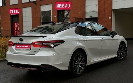 Toyota Camry, 2022 год, 3 700 000 рублей, 3 фотография