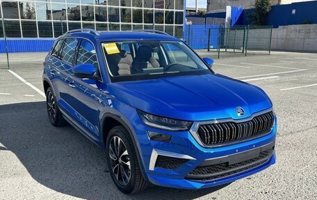 Skoda Kodiaq I, 2023 год, 4 600 000 рублей, 4 фотография