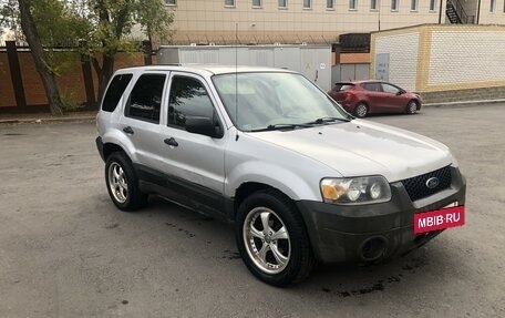 Ford Escape II, 2004 год, 390 000 рублей, 3 фотография