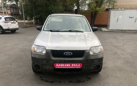 Ford Escape II, 2004 год, 390 000 рублей, 2 фотография