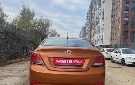 Hyundai Solaris II рестайлинг, 2016 год, 1 000 000 рублей, 7 фотография