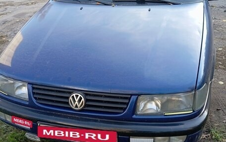 Volkswagen Passat B4, 1994 год, 280 000 рублей, 2 фотография