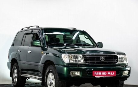 Toyota Land Cruiser 100 рестайлинг 2, 1999 год, 2 000 000 рублей, 3 фотография