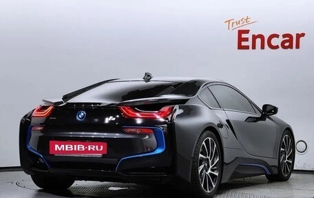 BMW i8 I рестайлинг, 2015 год, 6 100 000 рублей, 2 фотография