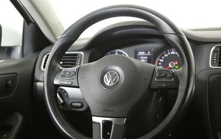 Volkswagen Jetta VI, 2013 год, 1 037 000 рублей, 13 фотография