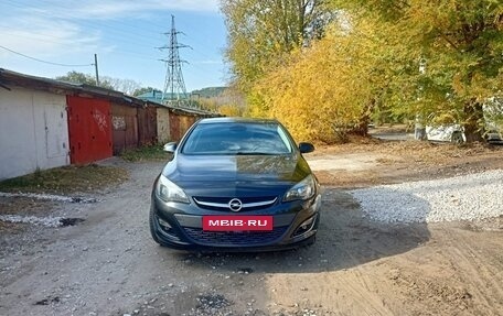 Opel Astra J, 2013 год, 1 050 000 рублей, 8 фотография