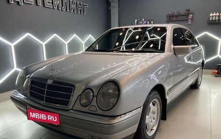 Mercedes-Benz E-Класс, 1998 год, 1 500 000 рублей, 6 фотография