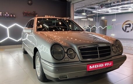 Mercedes-Benz E-Класс, 1998 год, 1 500 000 рублей, 4 фотография