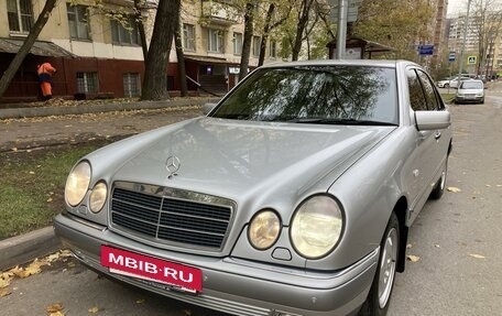 Mercedes-Benz E-Класс, 1998 год, 1 500 000 рублей, 7 фотография