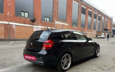 BMW 1 серия, 2008 год, 2 300 000 рублей, 3 фотография