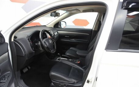 Mitsubishi Outlander III рестайлинг 3, 2012 год, 1 450 000 рублей, 12 фотография