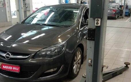 Opel Astra J, 2014 год, 930 000 рублей, 1 фотография