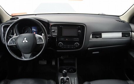 Mitsubishi Outlander III рестайлинг 3, 2012 год, 1 450 000 рублей, 15 фотография