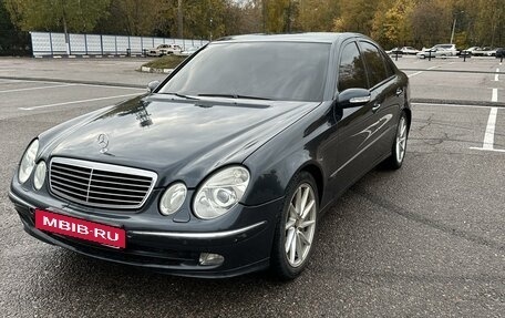 Mercedes-Benz E-Класс, 2002 год, 750 000 рублей, 2 фотография