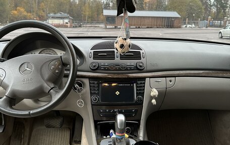 Mercedes-Benz E-Класс, 2002 год, 750 000 рублей, 14 фотография