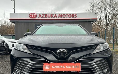 Toyota Camry, 2018 год, 2 750 000 рублей, 2 фотография