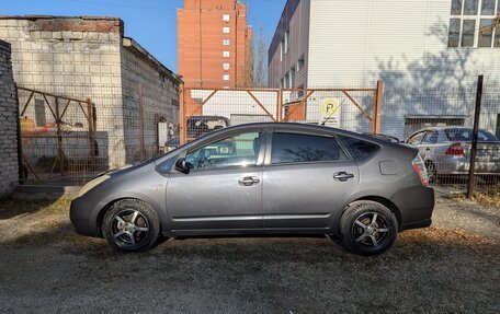 Toyota Prius, 2007 год, 830 000 рублей, 2 фотография