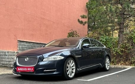 Jaguar XJ IV (X351), 2010 год, 2 500 000 рублей, 8 фотография