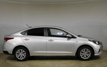 Hyundai Solaris II рестайлинг, 2021 год, 1 795 000 рублей, 4 фотография