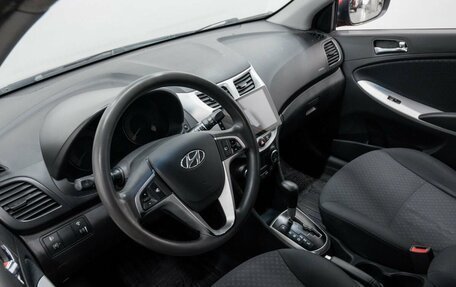 Hyundai Solaris II рестайлинг, 2012 год, 630 000 рублей, 11 фотография