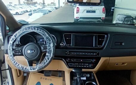 KIA Carnival, 2021 год, 5 600 000 рублей, 2 фотография