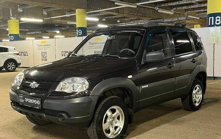 Chevrolet Niva I рестайлинг, 2015 год, 854 000 рублей, 1 фотография