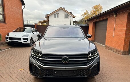 Volkswagen Touareg III, 2023 год, 13 000 000 рублей, 2 фотография