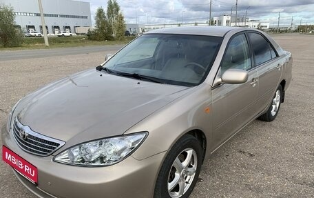 Toyota Camry V40, 2004 год, 1 050 000 рублей, 1 фотография