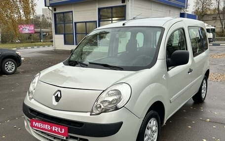 Renault Kangoo II рестайлинг, 2013 год, 850 000 рублей, 2 фотография