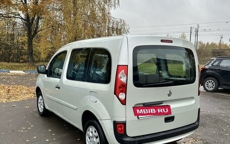 Renault Kangoo II рестайлинг, 2013 год, 850 000 рублей, 7 фотография