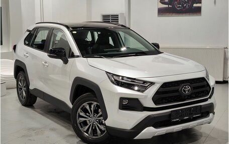 Toyota RAV4, 2024 год, 4 980 000 рублей, 3 фотография