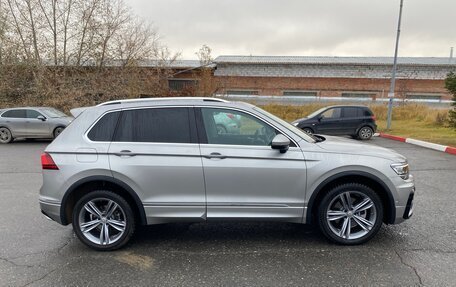 Volkswagen Tiguan II, 2018 год, 4 050 000 рублей, 3 фотография