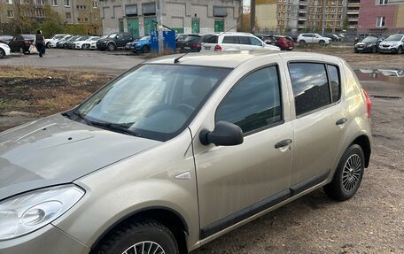 Renault Sandero I, 2011 год, 450 000 рублей, 2 фотография