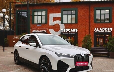 BMW iX, 2021 год, 7 200 000 рублей, 5 фотография