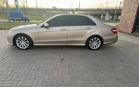 Mercedes-Benz E-Класс, 2011 год, 1 850 000 рублей, 11 фотография