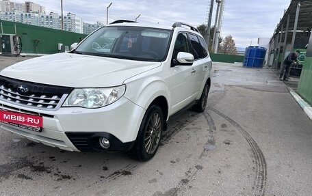 Subaru Forester, 2011 год, 1 320 000 рублей, 2 фотография