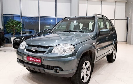 Chevrolet Niva I рестайлинг, 2015 год, 806 000 рублей, 1 фотография