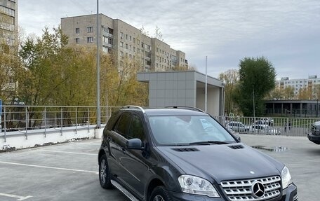 Mercedes-Benz M-Класс, 2011 год, 1 700 000 рублей, 1 фотография