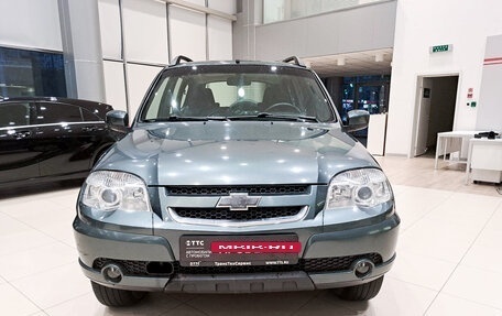 Chevrolet Niva I рестайлинг, 2015 год, 806 000 рублей, 2 фотография