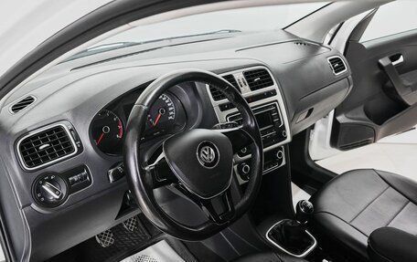 Volkswagen Polo VI (EU Market), 2016 год, 1 150 000 рублей, 6 фотография