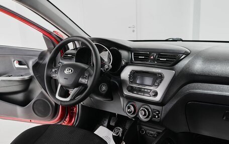 KIA Rio III рестайлинг, 2015 год, 985 000 рублей, 10 фотография