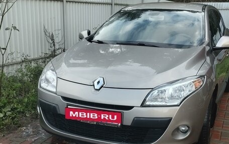 Renault Megane III, 2011 год, 950 000 рублей, 2 фотография